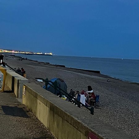 Seascape With Outstanding Sea Views Apartment Brighton Exterior foto